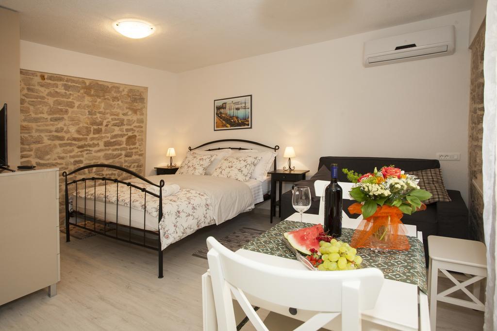 Apartmani Luca Spalato Esterno foto